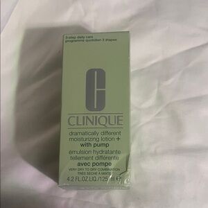 Clinique Dramatically Different Moisturizing Lotion+ with Pump NEW IN BOX